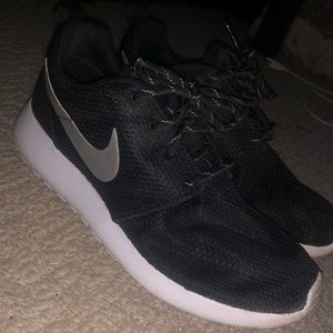 nike roshe one